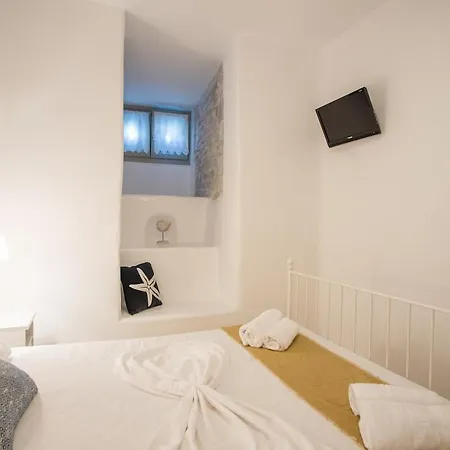 Elpida - 3-bed With Stunning Sea Views, Plunge Pool Villa Naousa (Paros)
