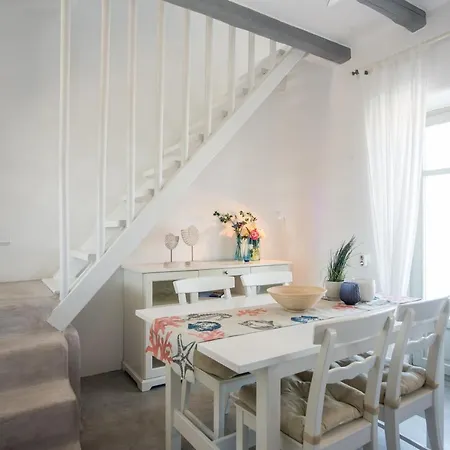 Elpida - 3-bed With Stunning Sea Views, Plunge Pool Villa Naousa (Paros)