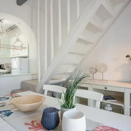 Elpida - 3-bed With Stunning Sea Views, Plunge Pool Naousa (Paros)